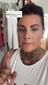 Antwort auf @engel23 ❤️❤️❤️ Klamotten definieren nicht die Körperform. Sie  sollen bur Hilfsmittel sein 😇