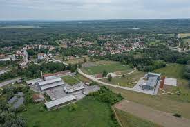 +420 246 007 668 email: A Penny For A House Shrinking Croatian Town Tries To Lure In New Residents Reuters