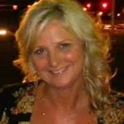 Elizabeth Murley's Instagram, Twitter & Facebook