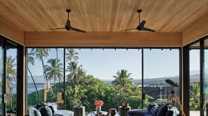 It was one of the biggest private residences ever built in hawaii when it went up in the 1920's, with 26 rooms. Inside A Tucked Away Rural Hawaiian Retreat Architectural Digest
