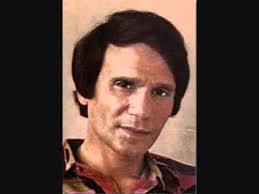 Nebtedi Menien El Hikaya (feat. Naser Musa)