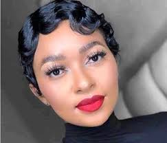 Wuthering Waves Officially New Jinhsi skin price confirmed Purchase the  outfit before the Version 2.1 update at a discount, for 2680 Lunites only.  After Version 2.1 goes live, the outfit will cost