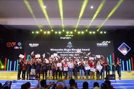 Reputasi pemaju yang perlu dijaga. Pemuda 18 Tahun Sabet Penghargaan Khusus Wirausaha Muda Mandiri 2018 Ekonomi Bisnis Com