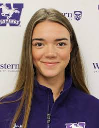 Jacqueline Blunt's Instagram, Twitter & Facebook