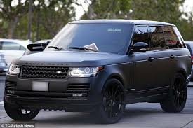 Sadly It Didn T Work While He Left The Picture On Kylie S Car For Her To See The Starlet Best Luxury Cars Range Rover Dream Cars