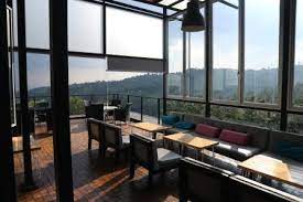 Lawangwangi lawangwangi is a place that offers a place to eat and art gallery. Bandung Ada Apa Di Lawangwangi