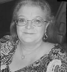 Karen Maroon's Instagram, Twitter & Facebook