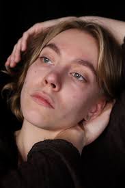 Tanssin välitiloissa