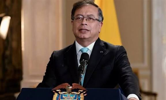 Mỹ áp lệnh trừng phạt Tổng thống Colombia