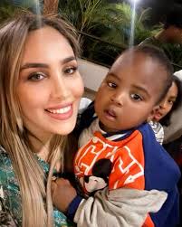 Laila Charani | Selfie with khali ❤️ | Instagram