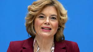 Babeboard.comina dietz sat1 ffs 29.11.2018#babeboard #inadietz Julia Klockner Oder Der Perfekte Coronalook Hochpolitische Frisuren Panorama Stuttgarter Nachrichten