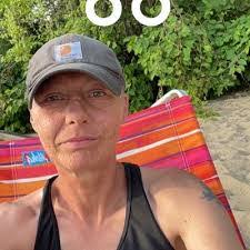 Katie Hellman's Instagram, Twitter & Facebook