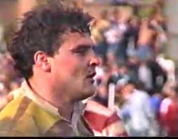 Huevo Huevo Huevo, Luichi Luichi Luichi!!! Marrón y Oro 100×100.