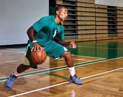 — jeremy woo (@jeremywoo) june 21, 2021. Isaiah Thomas The Biggest Little Man In Boston