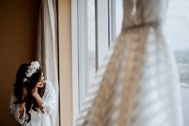 Dinadashh i'm 26 years old. Mid Century Minimalist Baltimore Wedding At Mt Washington Mill Dye House Junebug Weddings