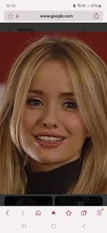 Bit late to the party but does Leah remind anyone of someone else, if so  who? I can't think who it is 😂😂😂