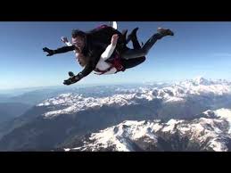 A ninja warrior döntőjébe juthat vitányi botond és virág sándor. Skydiving Experiences Over The French Alps By Timea Gelencser Parachuting Youtube