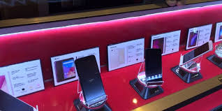 Melakukan scan hp ketika pulang kerja 2. Gandeng Sat Nusapersada Perusahaan Perakit Iphone Lirik Jatim