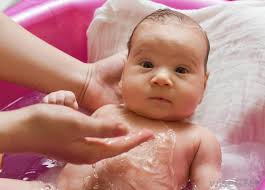 It's primarily caused by dry skin and could be the result of various factors, from sunburn to the shampoo used on your baby's scalp. How Can I Treat Baby Dandruff With Pictures