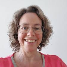 Trots ben ik om vanaf vandaag als ondernemer en als directeur bij Elvea Low  Vision aan de slag te mogen gaan. Natuurlijk blijf ik ook cliënten zien en  zal mijn werkzaamheden voorlopig