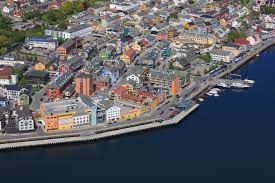 Sentralt til alt og parkering rett utenfor døren. Ditt Kjopesenter I Sentrum Av Kristiansund Alti Storkaia