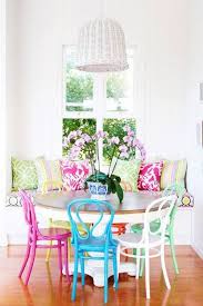 Made with hand selected fabric that is carefully sewn and tufted to ensure a reliable and comfortable chair pad designed for dining chairs. 5 Dining Room Decor Trends And 25 Examples For 2020 Digsdigs
