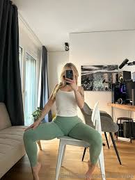 smaller clip ~ this ones bette on  X-video