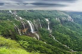 Seven Sisters Falls, Meghalaya Photo Credit: https://chalbanjare.com