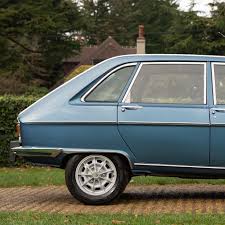 Image result for Blanc Gardenia 1979 Renault