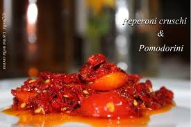Leggi consigli, ingredienti, tempi e modalità di preparazione delle nostre gustosissime ricette con i peperoni. Peperoni Cruschi E Pomodori Invernali Quella Lucina Nella Cucina