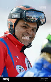 Frank May's Instagram, Twitter & Facebook