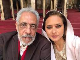 نشرت الفنانة الشابة تارا عماد، صورتها بالحجاب على بوستر مسلسل ضد الكسر، بطولة نيللي كريم، ومن المقرر عرضه في السباق الرمضاني المقبل 2021 Ø¨Ø§Ù„ØµÙˆØ± Ù†ÙŠÙ„Ù„ÙŠ ÙƒØ±ÙŠÙ… Ø¨Ø§Ù„Ø­Ø¬Ø§Ø¨ Ù„Ø£Ø¹Ù„Ù‰ Ø³Ø¹Ø± Ù…Ø¬Ù„Ø© Ø§Ù„Ø¬Ù…ÙŠÙ„Ø©