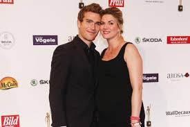 Benjamin baarz und nina bott begrüßten ihren gemeinsamen sohn lio am frühen morgen des 16. Grosse Freude Bei Nina Bott Baby Nummer Zwei Ist Da Gala De