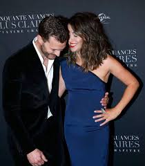 Özgürlüğün elli tonu türkçe dublaj ve fifty shades freed türkçe altyazılı seçenekleriyle 1080p kalitesinde hd izle. Jamie Millie At Fifty Shades Freed Premiere In Paris 50 Shades Freed Jamie Dornan Fifty Shades Freed