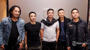 Pasha lagu ini di tujukan hanya untuk hiburan saja playlist 1. Chord Gitar Dan Lirik Lagu Luka Disini Ungu Dari Kunci C Dulu Pernah Ada Cinta Tribunnews Com Mobile