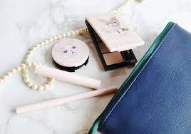 付録のレベル超えちゃってる プロ監修 大人の眉メイクセットはゲット必須 ｇｌｏｗ7月号 眉メイク メイクセット セット