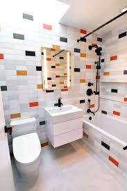 Aside from the working drawings and realistic perspectives which you can create, it also has a tile cover calculation feature which easily helps you to compute for the number of tiles yu need for your project. 75 Beautiful Red Tile Bathroom Pictures Ideas August 2021 Houzz