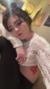 Natalie Ingram's Instagram, Twitter & Facebook