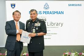 Kursus kadet sarjan siri 1/2014 ini telah berlangsung selama 9 bulan di pusat latihan polis diraja malaysia (pulapol) kuching. Samsung Malaysia Electronics Launches Its 6th Smart Library For The Pusat Latihan Polis Pulapol Technave