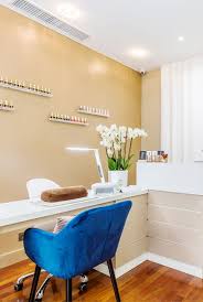 Institut Laura B Paris 16e Partez A La Decouverte Des Soins De Haute Qualite En Poussant La Porte De L Institu Cire Epilation Pose Vernis Institut De Beaute