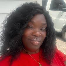 Melinda Mora's Instagram, Twitter & Facebook