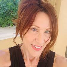 Amy Petro's Instagram, Twitter & Facebook