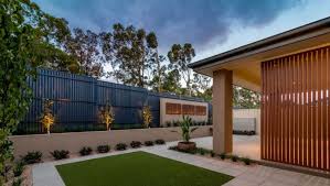 Cortenstahl Sichtschutz Fur Garten 30 Ideen Und Beispiele Sichtschutz Garten Landschaftsbau Garten Landschaftsbau