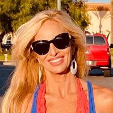 The lighthouse 💡🏠 #veterans #vacation #love #keywest #mile0 #florida