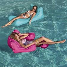 Drift Chaise Float Frontgate In 2020 Pool Chairs Pool Floats Pool
