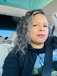 Happy Friday. ☺️