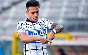 Lautaro martínez was born in bahía blanca, argentina, on 22 august 1997. Lautaro Martinez Pude Ir Al Real Madrid Y Al Barcelona Soy Calcio