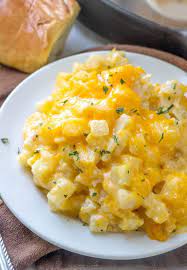 Easy Cheesy And A Family Favorite These Crockpot Cheesy Potatoes Are A No Fail Recipe That Is Perfect For Dinnertime Potlucks Or When You Re In A Hurry And Wa Recipe Recipes