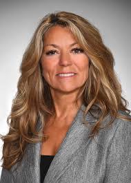 Deb Kessler's Instagram, Twitter & Facebook