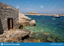 47,718 likes · 1,331 talking about this · 284 were here. Port Du Frioul Auf Den Inseln Les Isles Vor Marseille Redaktionelles Stockfotografie Bild Von Aufbau Gebaude 158272057